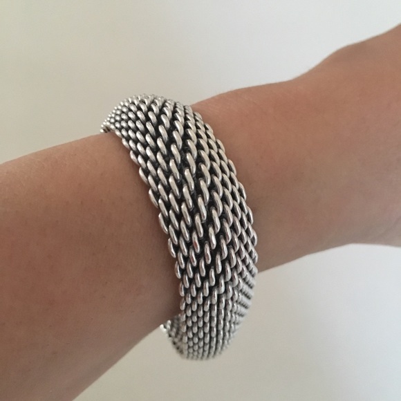 Tiffany & Co. Somerset Mesh Weave Bangle Bracelet - Picture 5 of 7